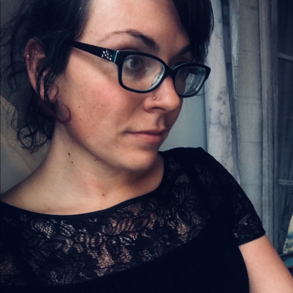 Meet your Posher, Cee-cee